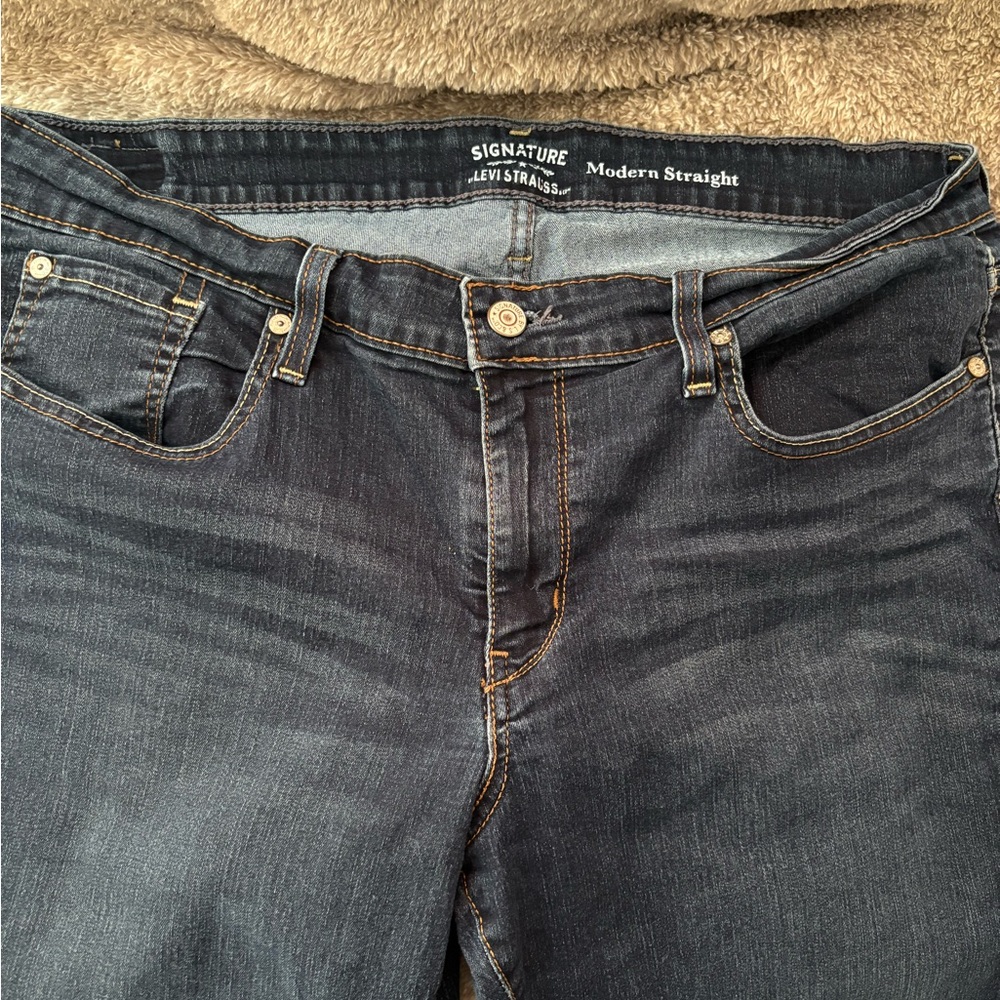 Signature by Levi Strauss Women's Straight Leg Jeans - Dark Blue